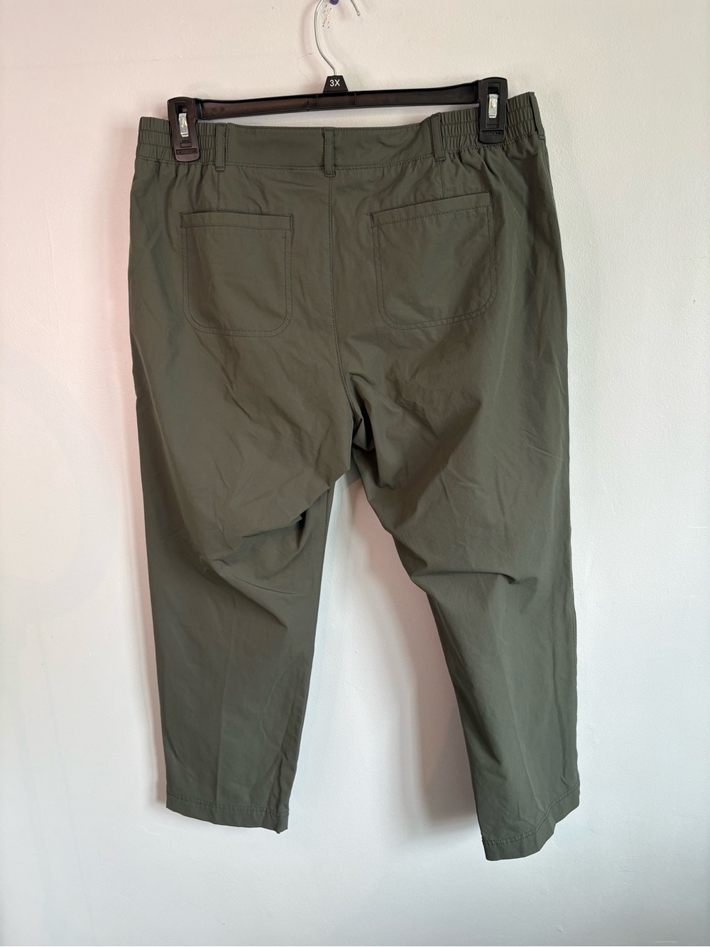 Kirkland Signature Olive Cropped Utility Pants - Picture 4 of 4